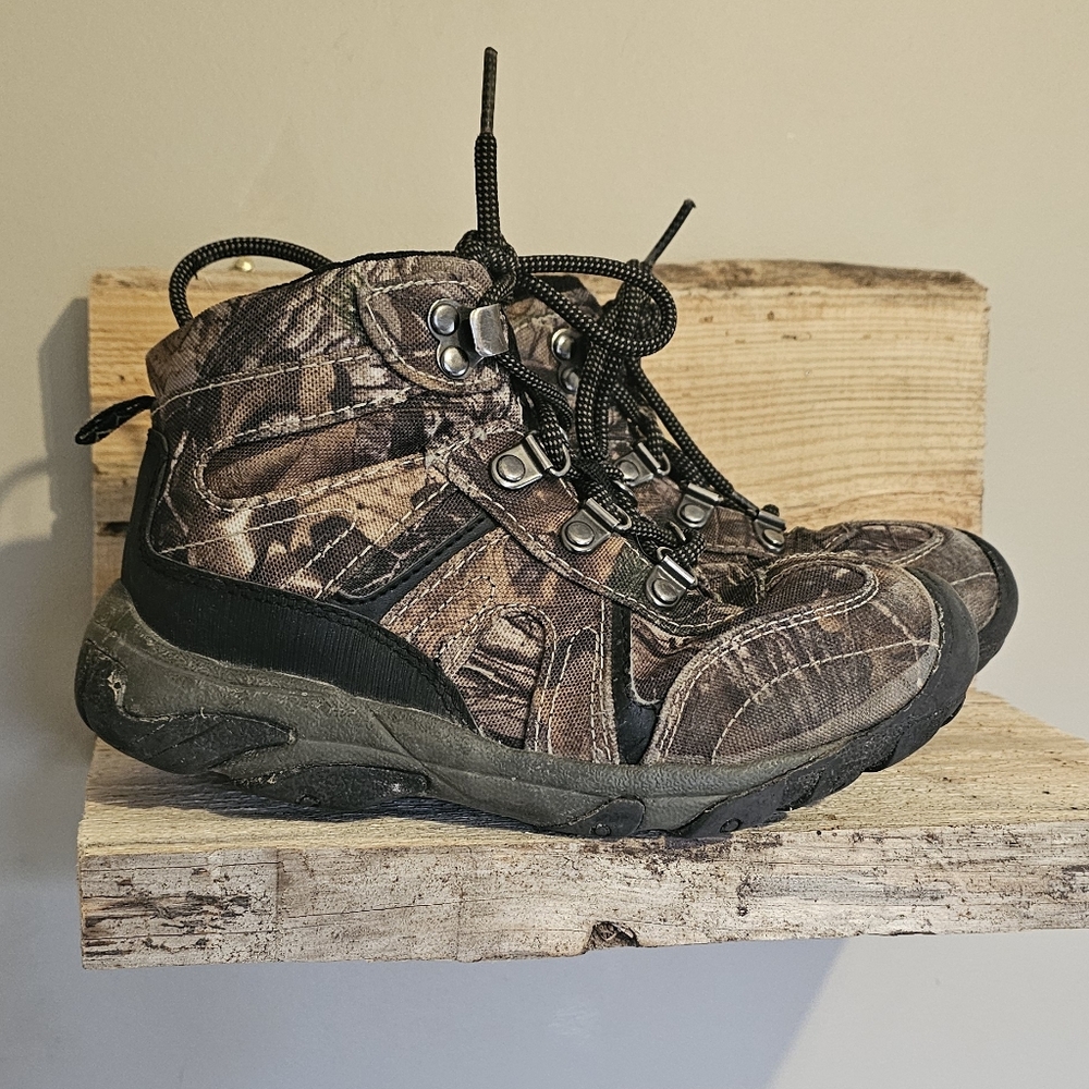 Youth Size 1 Camoflauge Hiking Boots Unbranded - Picture 2 of 6
